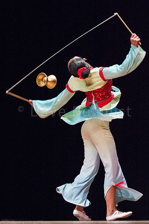 Golden Dragon Acrobats